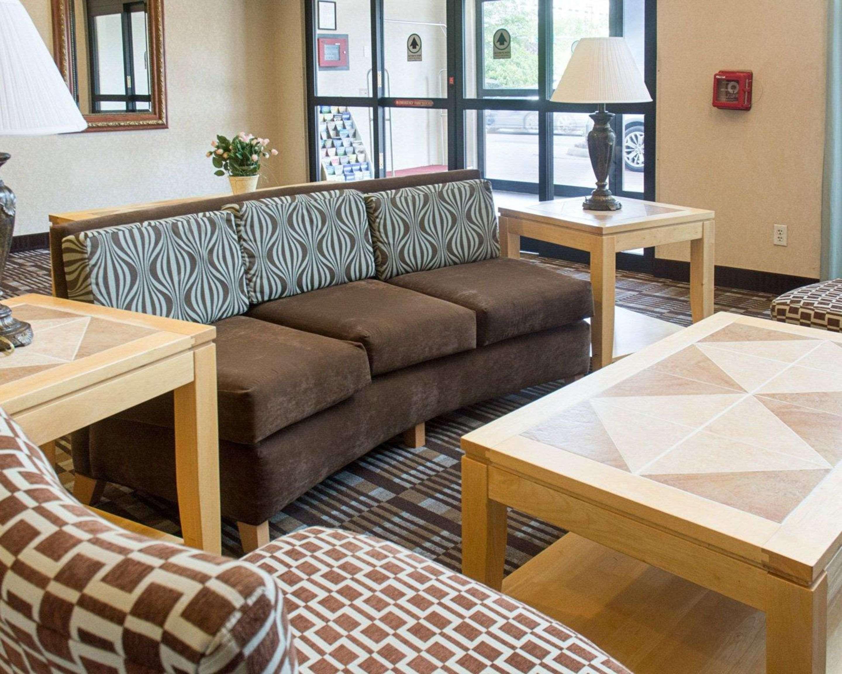 Quality Inn & Suites Quantico Stafford Zewnętrze zdjęcie