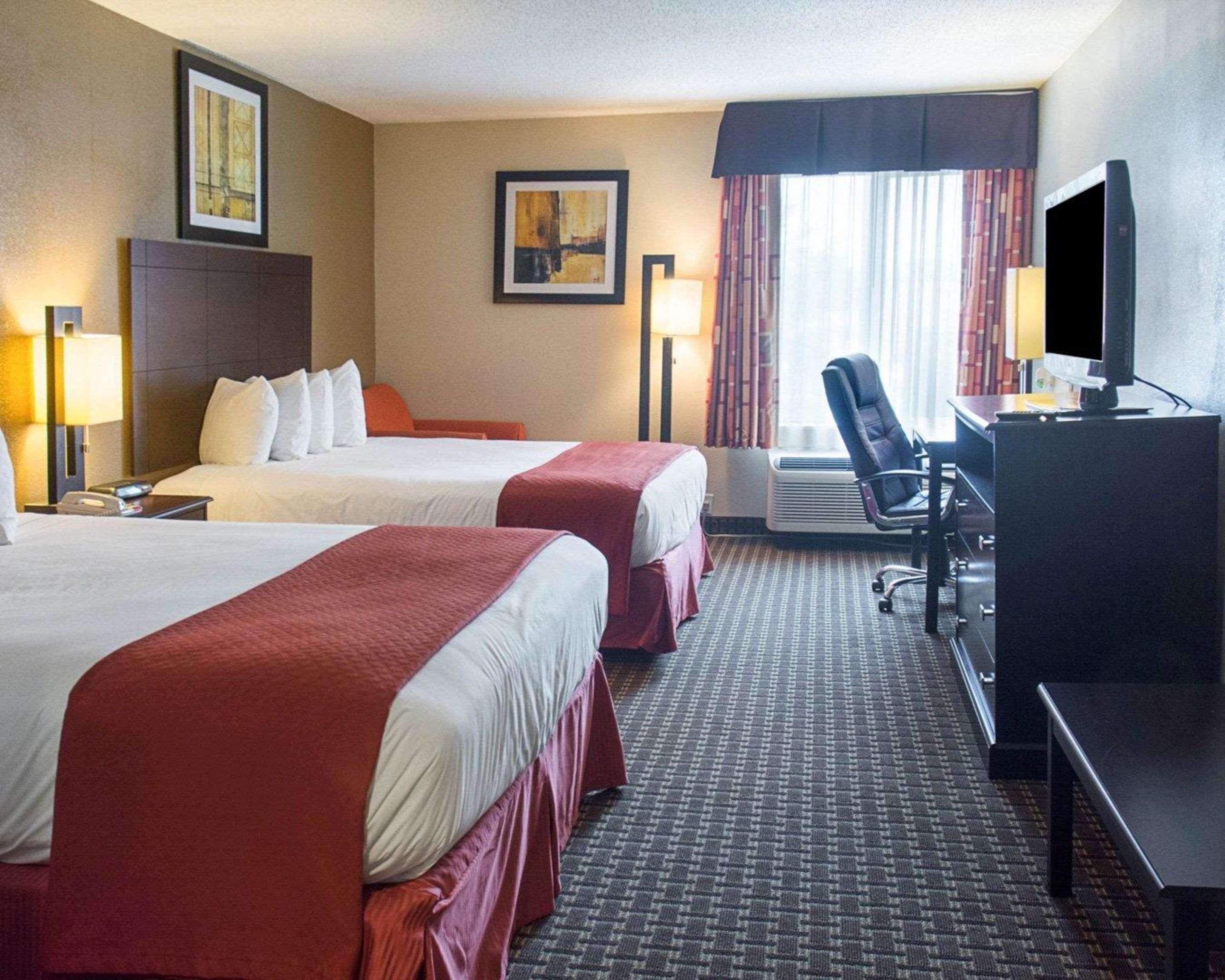 Quality Inn & Suites Quantico Stafford Zewnętrze zdjęcie