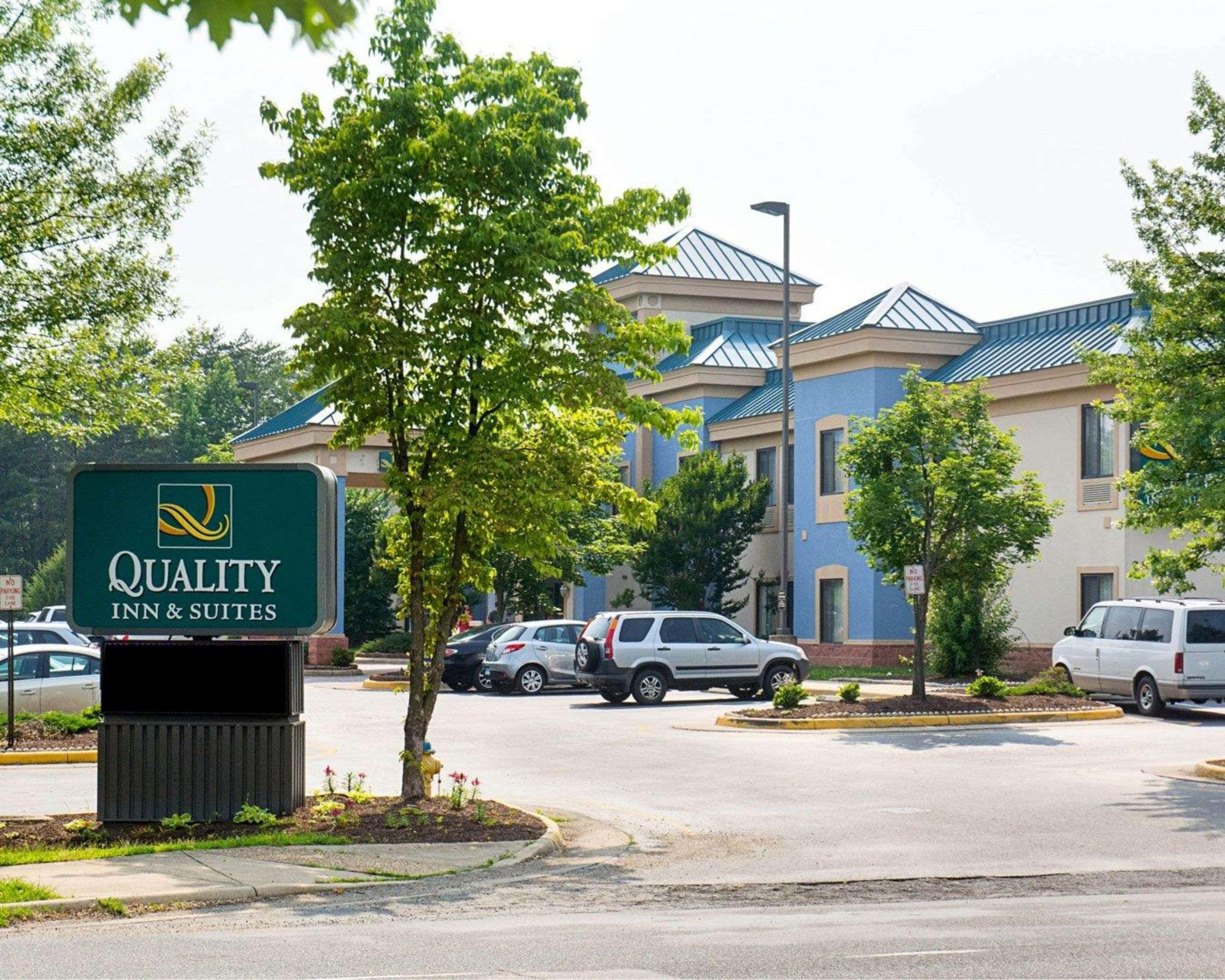 Quality Inn & Suites Quantico Stafford Zewnętrze zdjęcie