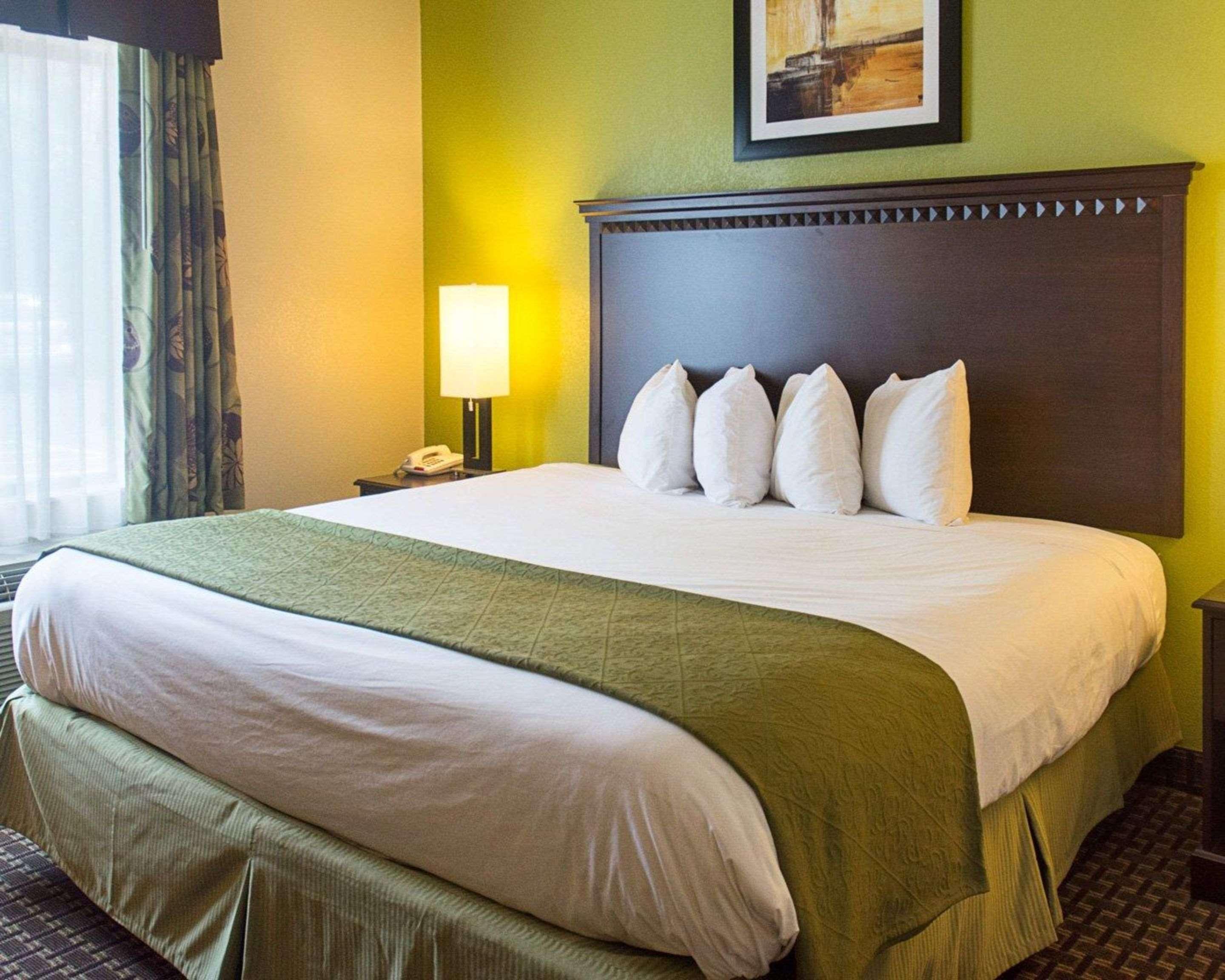 Quality Inn & Suites Quantico Stafford Zewnętrze zdjęcie