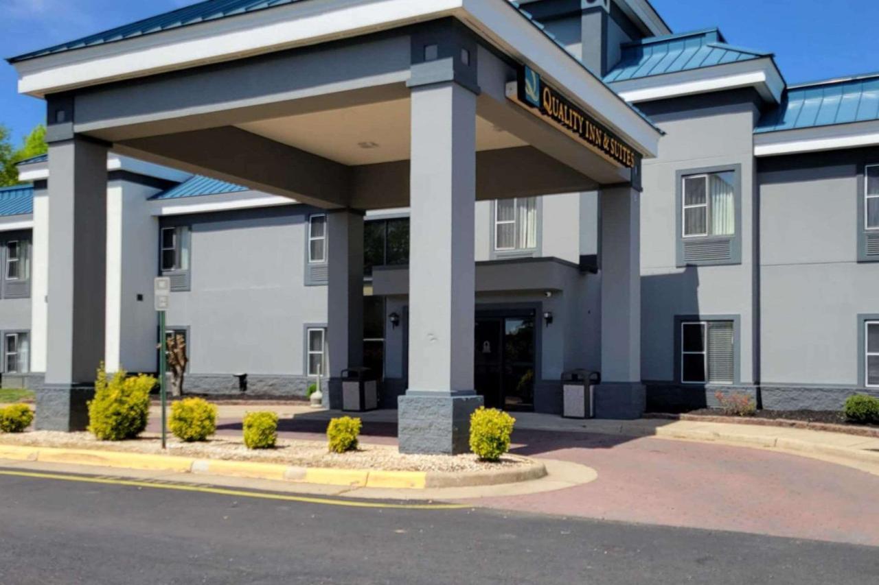 Quality Inn & Suites Quantico Stafford Zewnętrze zdjęcie