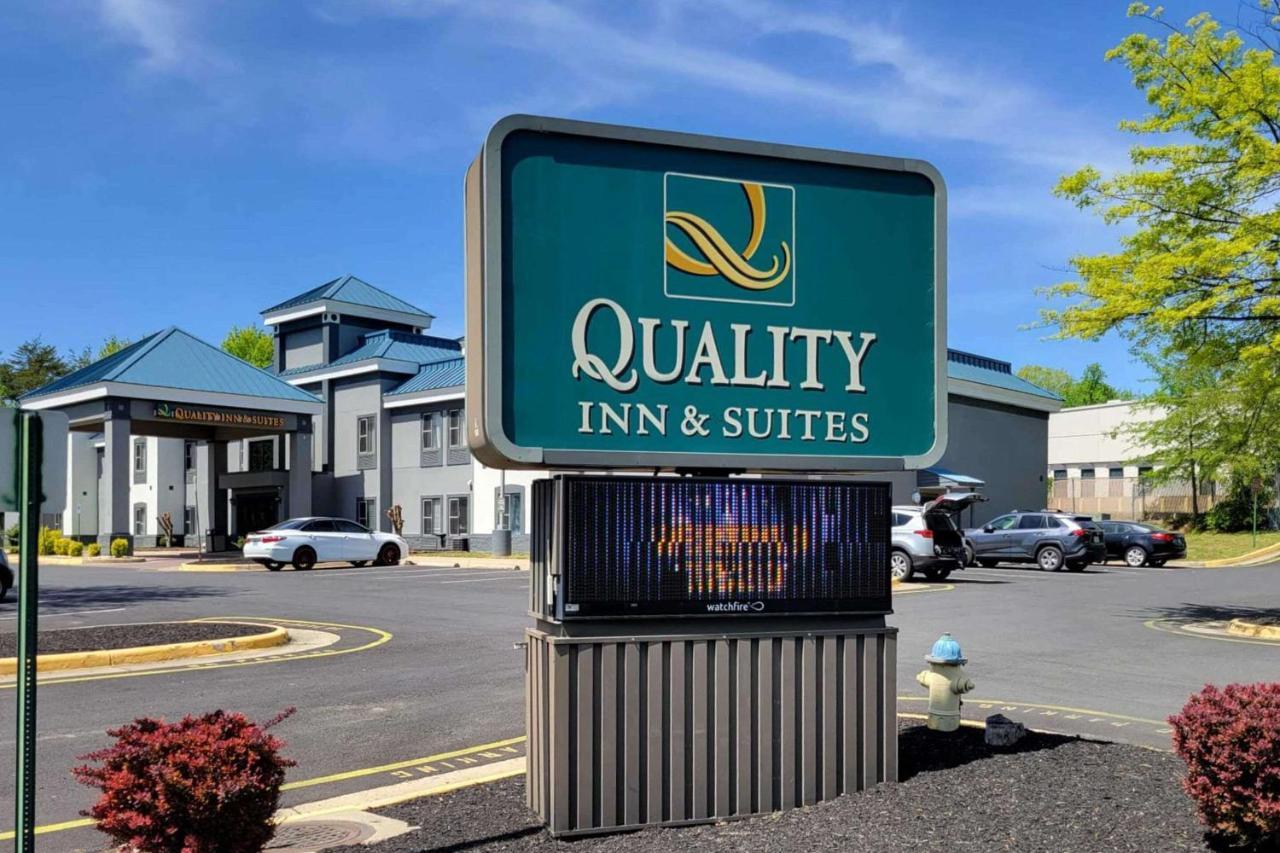 Quality Inn & Suites Quantico Stafford Zewnętrze zdjęcie